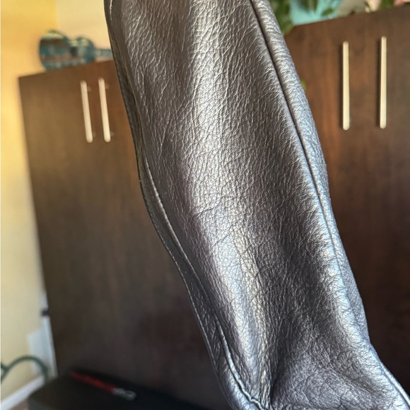 Parker Thatch Black Cross Your Heart Sling - Picture 4 of 7